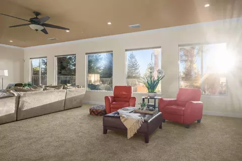 Living - 9478 Sidesaddle Dr, Wilton, CA 95693 photo 6 of 8