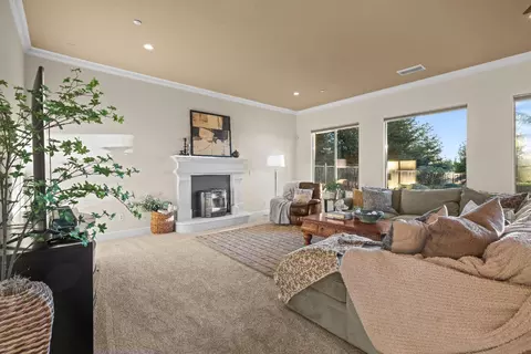 Living - 9478 Sidesaddle Dr, Wilton, CA 95693 photo 3 of 8