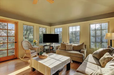 Living - 16710 River Ranch Rd, Grass Valley, CA 95949 photo 4 of 5