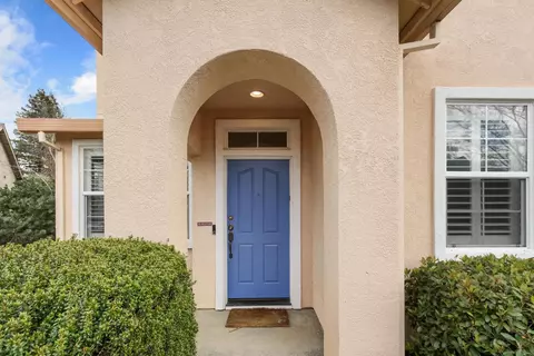 Entry Way - 2015 Bishop Pl, Davis, CA 95618 photo 1 of 7