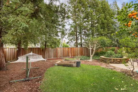 Exterior - 2015 Bishop Pl, Davis, CA 95618 photo 6 of 12