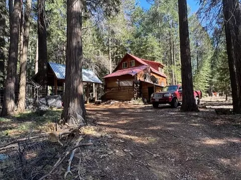 17970 Foxfire Way, Nevada City, CA 95959