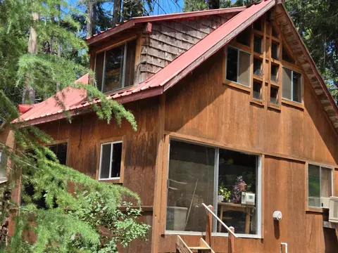 17970 Foxfire Way, Nevada City, CA 95959