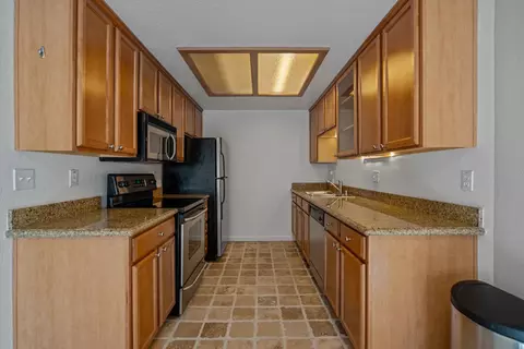 Kitchen - 4032 Elmo Loop #A, Modesto, CA 95356 photo 1 of 3