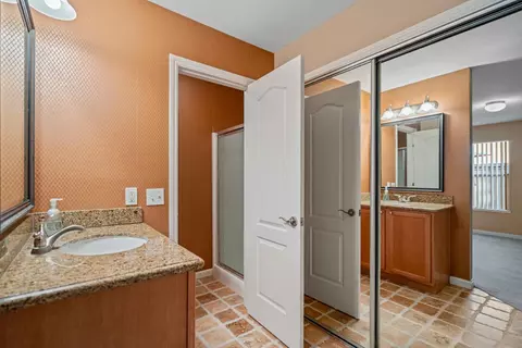 Bath - 4032 Elmo Loop #A, Modesto, CA 95356 photo 1 of 3