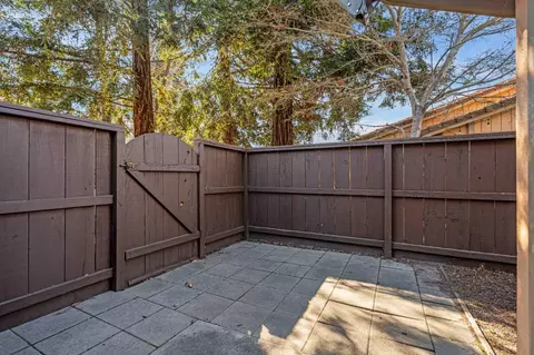 Exterior - 4032 Elmo Loop #A, Modesto, CA 95356 photo 4 of 9