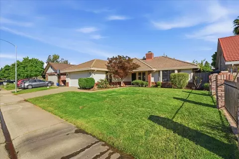 Exterior - 5307 Nyoda Way, Carmichael, CA 95608 photo 1 of 6