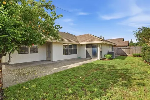 Exterior - 5307 Nyoda Way, Carmichael, CA 95608 photo 6 of 6