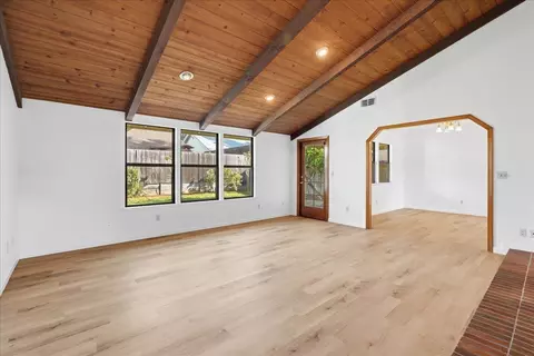 Living - 5307 Nyoda Way, Carmichael, CA 95608 photo 2 of 4
