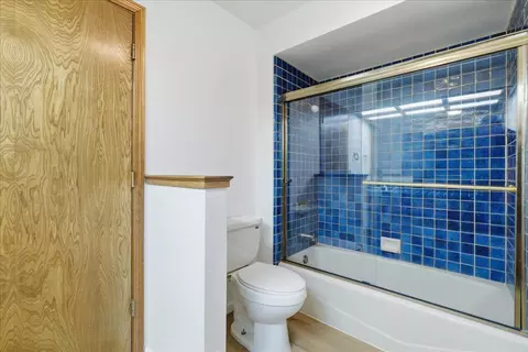 Bath - 5307 Nyoda Way, Carmichael, CA 95608 photo 2 of 4