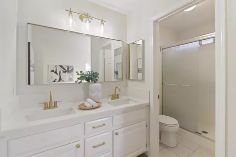 Bath - 4711 Stuart St, Rocklin, CA 95765 photo 1 of 5