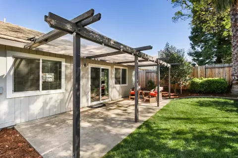 Exterior - 4711 Stuart St, Rocklin, CA 95765 photo 3 of 6