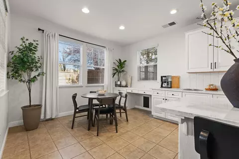 935 Campfire Cir, Rocklin, CA 95765 photo 9