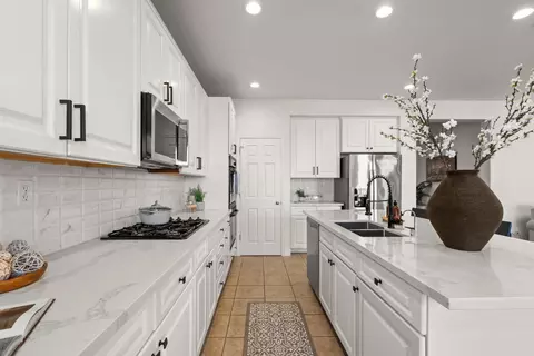 935 Campfire Cir, Rocklin, CA 95765 photo 8