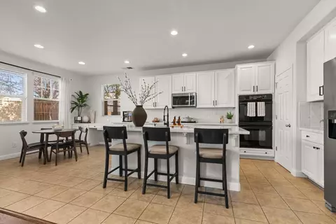 935 Campfire Cir, Rocklin, CA 95765 photo 13