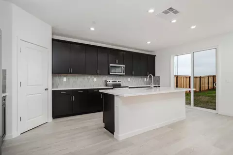 Kitchen - 1300 Bastion Ave, Galt, CA 95632 photo 2 of 4