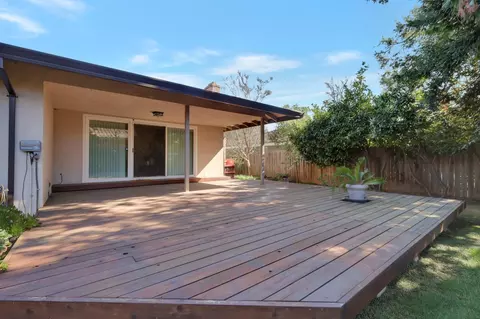 Exterior - 2851 Royal Palm Way, Carmichael, CA 95608 photo 6 of 13