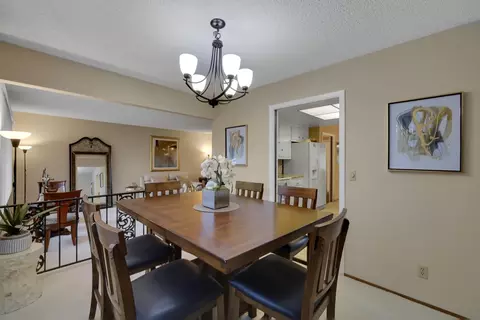 Dining - 2851 Royal Palm Way, Carmichael, CA 95608 photo 2 of 6