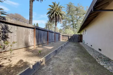 Exterior - 2851 Royal Palm Way, Carmichael, CA 95608 photo 13 of 13