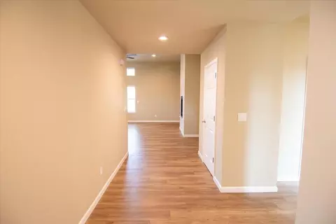 Entry Way - 2043 Thomas Dr, Jackson, CA 95642 photo 3 of 7