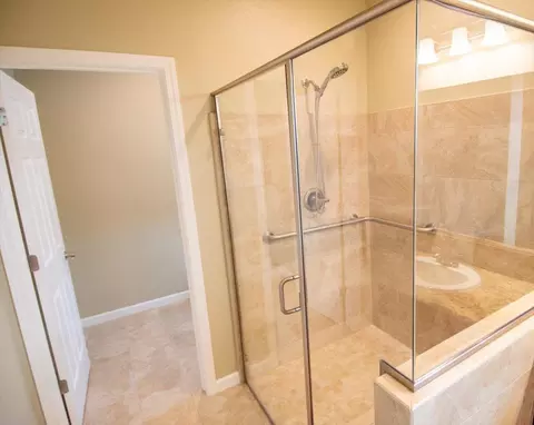 Bath - 2043 Thomas Dr, Jackson, CA 95642 photo 3 of 10