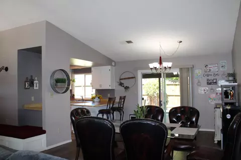 Dining - 1637 Carlisle Ave, Modesto, CA 95356 photo 1 of 1