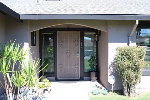 Entry Way - 1637 Carlisle Ave, Modesto, CA 95356 photo 1 of 3