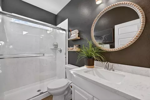 Bath - 1233 Harvest Loop, Folsom, CA 95630 photo 1 of 7