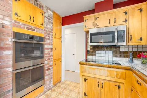 Kitchen - 3934 Happy Rd, Loomis, CA 95650 photo 3 of 6