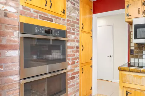 Kitchen - 3934 Happy Rd, Loomis, CA 95650 photo 6 of 6