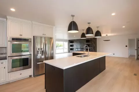 Kitchen - 606 Hartley Dr, Modesto, CA 95356 photo 4 of 8