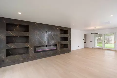 Living - 606 Hartley Dr, Modesto, CA 95356 photo 3 of 9