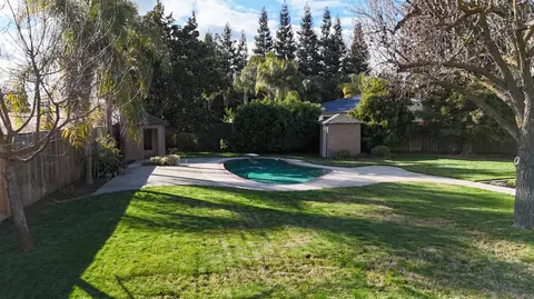 Exterior - 606 Hartley Dr, Modesto, CA 95356 photo 8 of 10