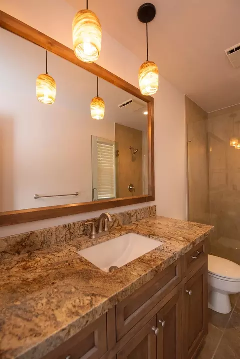 Bath - 606 Hartley Dr, Modesto, CA 95356 photo 16 of 16