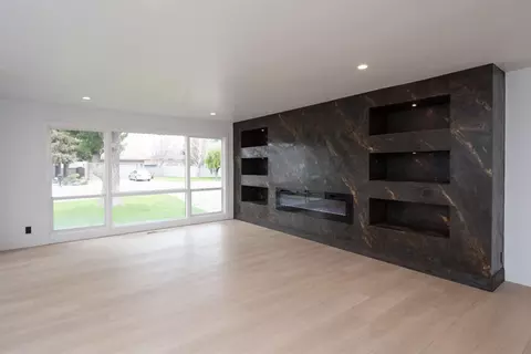Living - 606 Hartley Dr, Modesto, CA 95356 photo 1 of 9