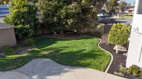 Exterior - 606 Hartley Dr, Modesto, CA 95356 photo 9 of 10