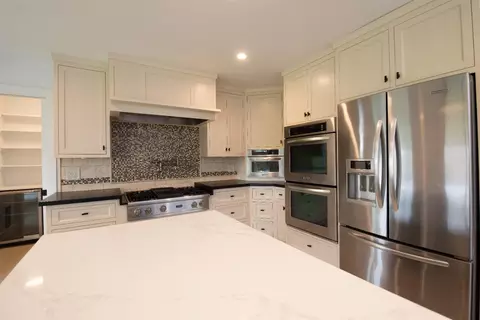 Kitchen - 606 Hartley Dr, Modesto, CA 95356 photo 5 of 8