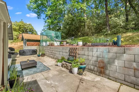 Exterior - 5371 Elite Ct, Placerville, CA 95667 photo 4 of 11