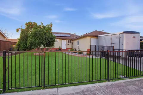 355 Harding Ave, Manteca, CA 95336 photo 1