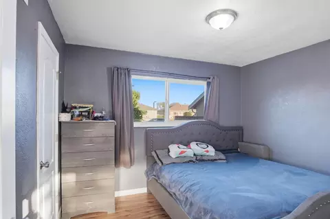 Bedroom - 355 Harding Ave, Manteca, CA 95336 photo 2 of 3