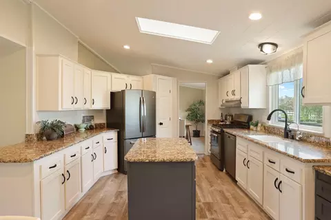 3320 W Durham Ferry Rd, Tracy, CA 95304 photo 20