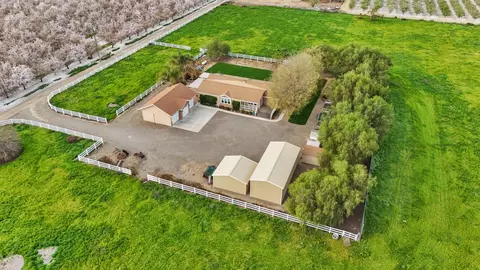 3320 W Durham Ferry Rd, Tracy, CA 95304 photo 3