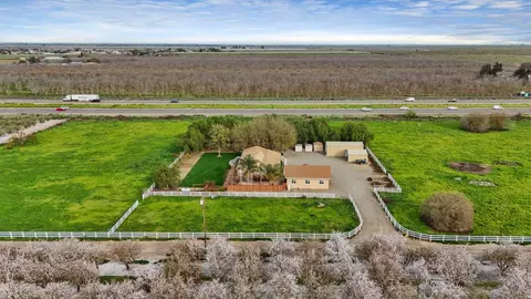 3320 W Durham Ferry Rd, Tracy, CA 95304 photo 2