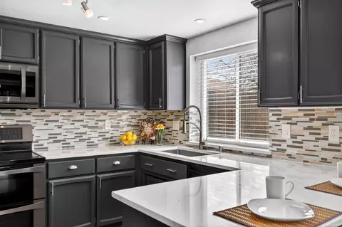 Kitchen - 3342 Brownlea Cir, Antelope, CA 95843 photo 4 of 4