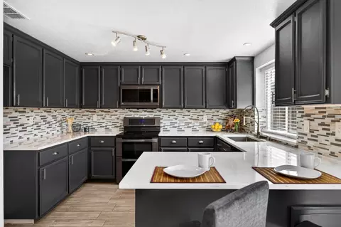 Kitchen - 3342 Brownlea Cir, Antelope, CA 95843 photo 2 of 4