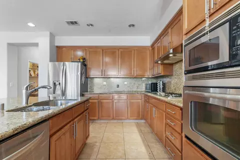 Kitchen - 16501 Upper Pasture, Lathrop, CA 95330 photo 1 of 3