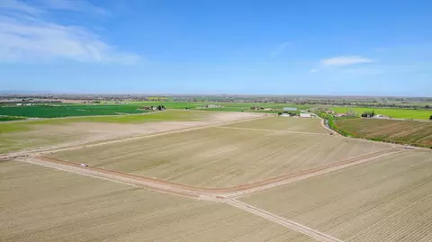 6450 W Delta Ave, Tracy, CA 95304 photo 3
