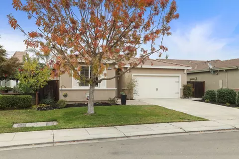1091 Alba St, Manteca, CA 95337 photo 2