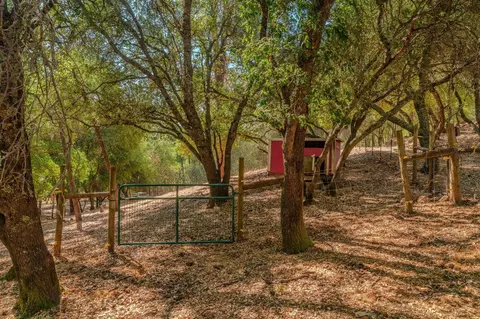 Exterior - 2988 Spring Hill Dr, San Andreas, CA 95249 photo 17 of 41