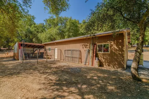Exterior - 2988 Spring Hill Dr, San Andreas, CA 95249 photo 9 of 41